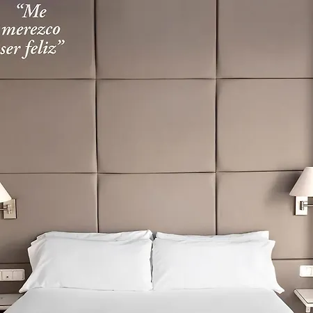 Erase un Hotel-2